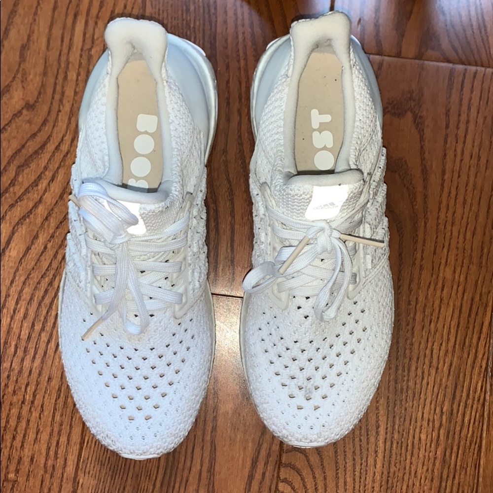 White ultraboosts